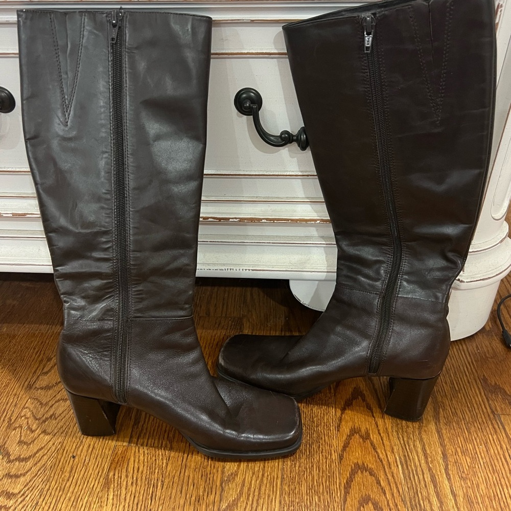 Capezio Dark Brown Leather Heeled Boots 6.5 M